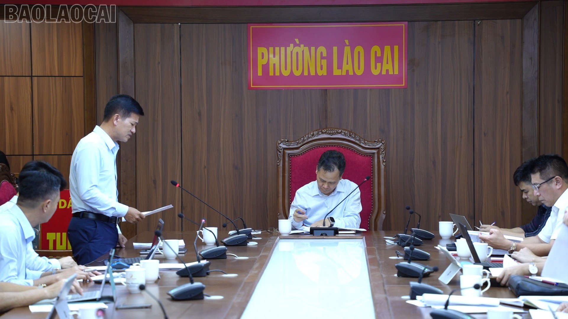 baolaocai-tl_mc1-tap-chi-kinh-te-5-1000-57-59-27still013.jpg