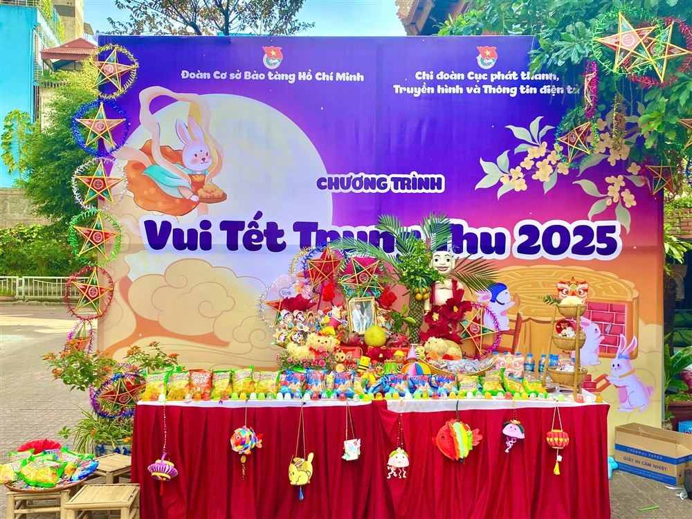 Đoàn Cơ sở Bảo tàng Hồ Chí Minh tổ chức chương trình “Vui Tết Trung thu 2025”