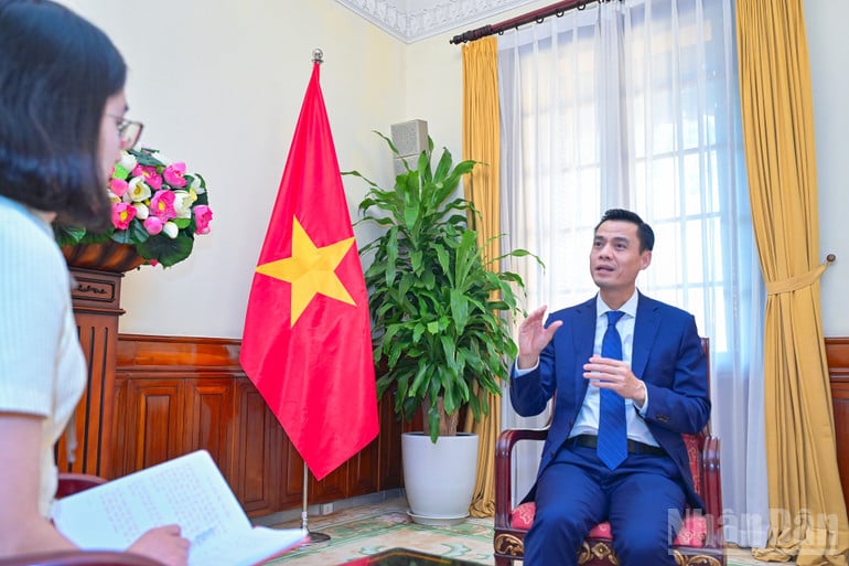 ndo_br_pv-minister-dang-hoang-giang-1.jpg