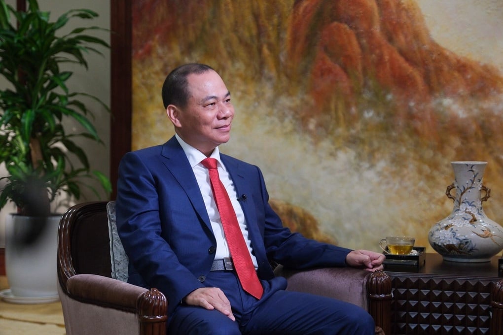 Tỷ phú Phạm Nhật Vượng lập công ty thép, làm thép đặc chủng cho xe điện - 1