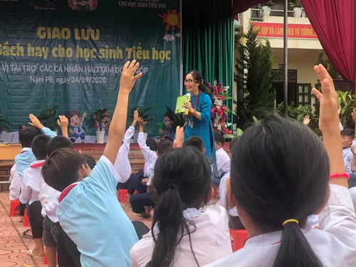 Đưa ánh sáng văn hóa đọc đến với học sinh vùng cao - Ảnh 1.