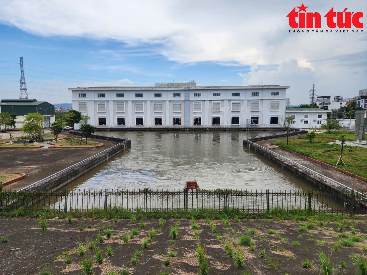 ចំណងជើងរូបថត