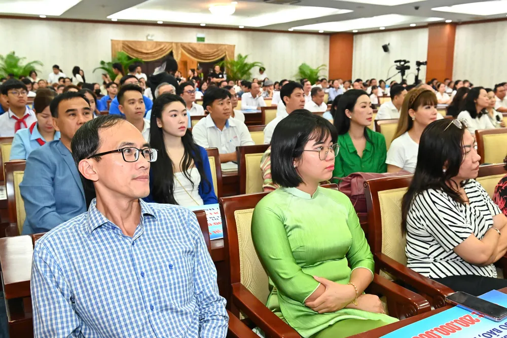 b153ea2cd28658d80197.jpg