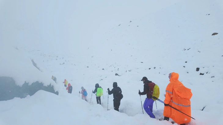 Everest - Ảnh 1.