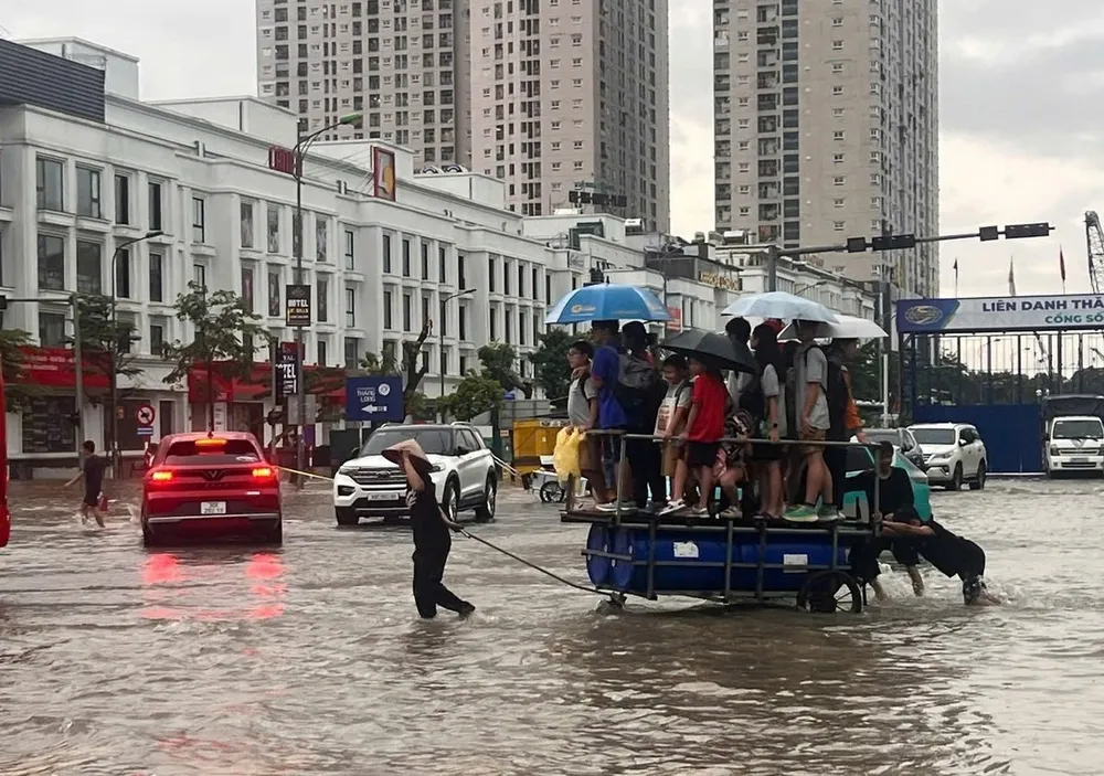 A meteorológiai ügynökség csak adatokat szolgáltat, míg a cselekvésről a szakosodott irányító ügynökség dönt.