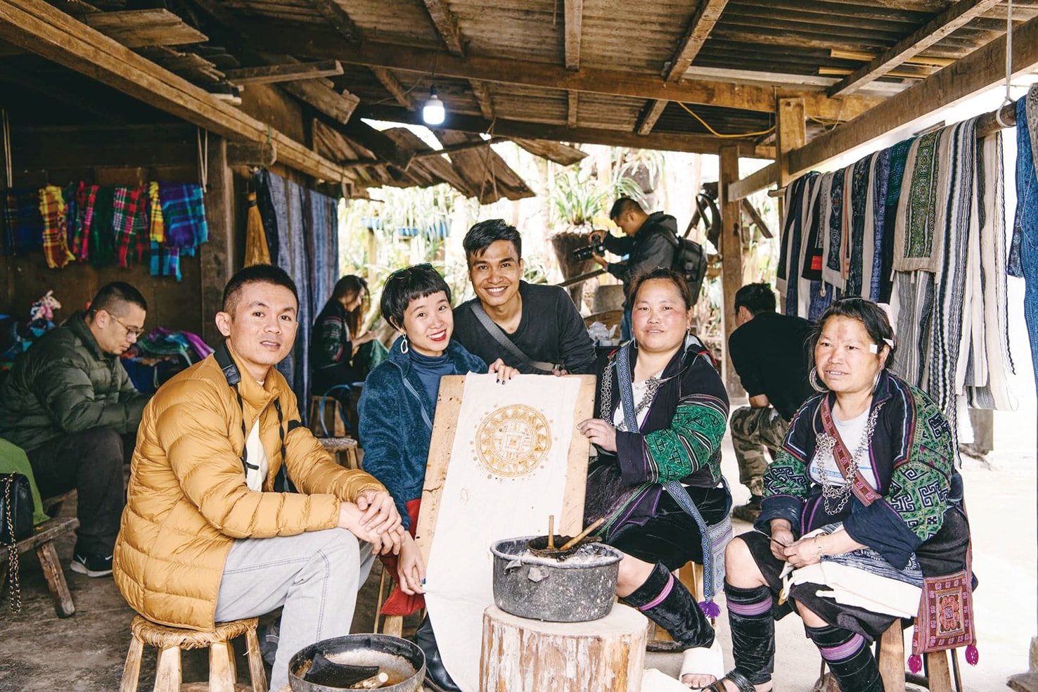 នៅ​ផ្សារ​លក់ដូរ​របស់​ជនជាតិ Mong នៅ Ha Giang។