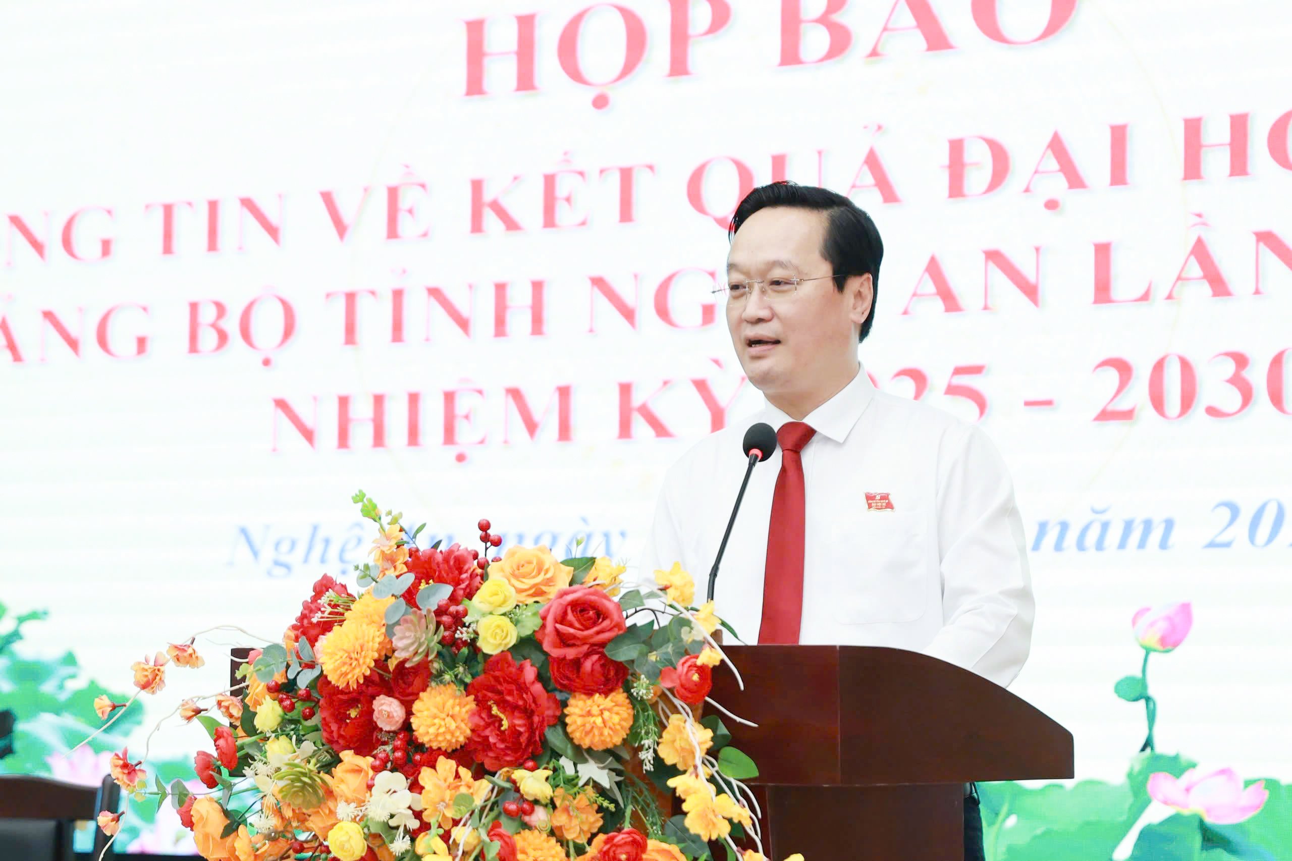 អង់គ្លេស៖ ព័ត៌មាន