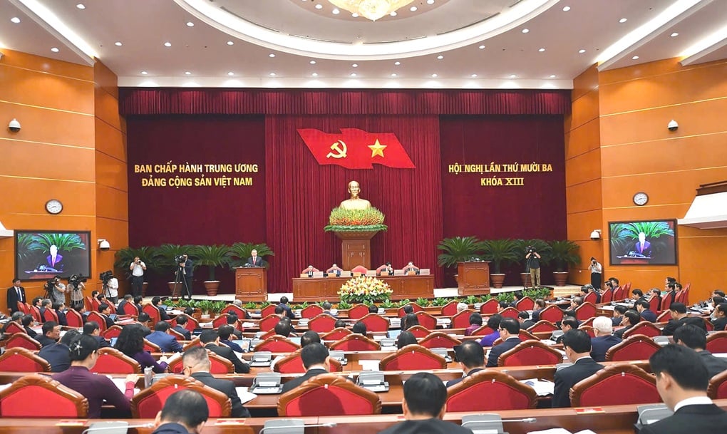 Biểu quyết giới thiệu nhân sự Ban Chấp hành Trung ương khóa mới - 3