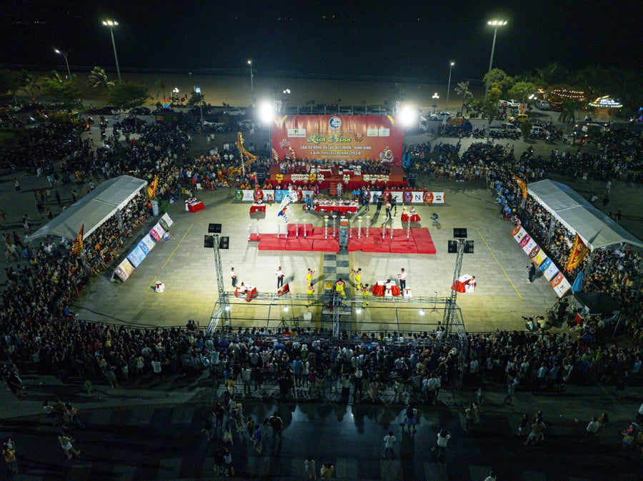 mai-hoa-thung.jpg