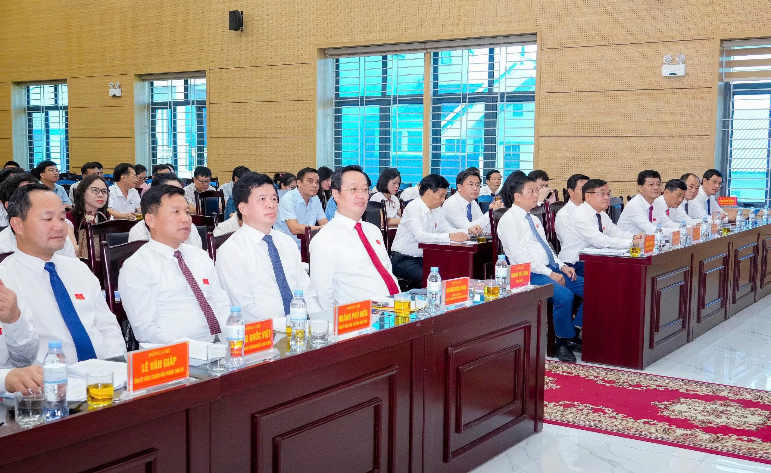 អង់គ្លេស៖ ព័ត៌មាន