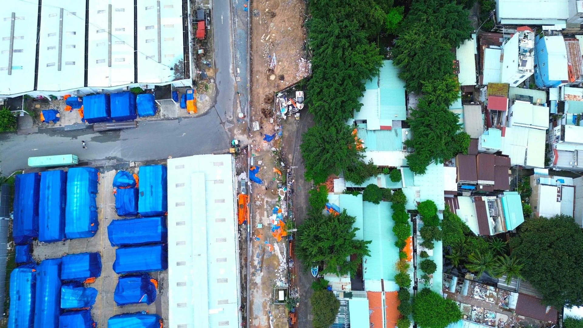 พื้นที่รอส่งมอบ