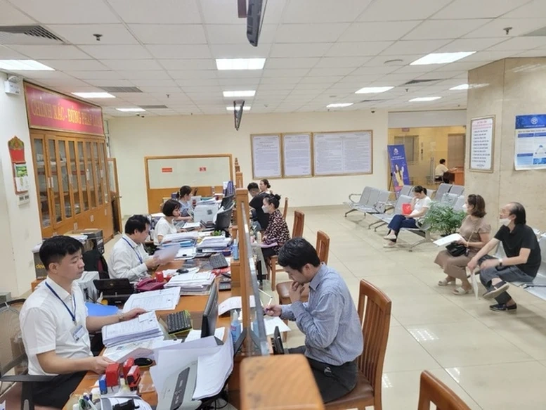 Att säkerställa att den lokala förvaltningsmodellen med två nivåer fungerar effektivt och ändamålsenligt