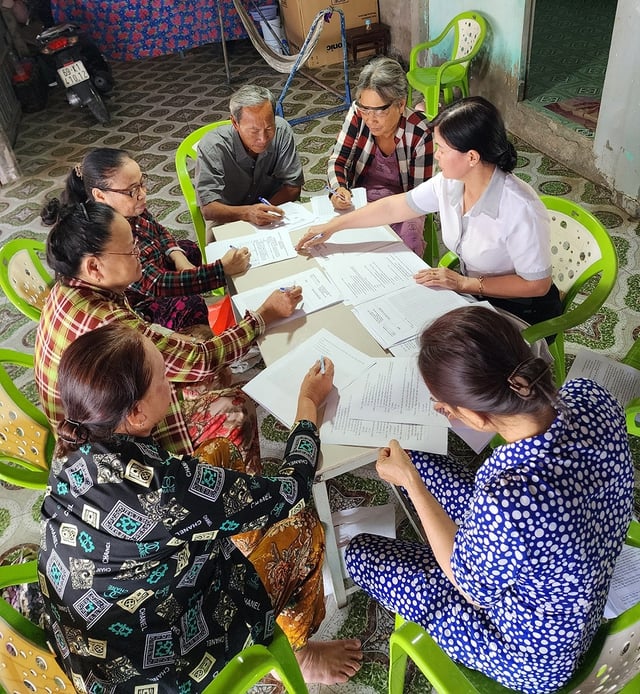 Lærer sår «søtt» på salt land – Bilde 2. Cô giáo gieo 'ngọt' trên đất mặn- Ảnh 2.