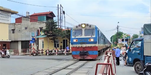 Milyen megoldások léteznek a közel 1000 potenciális vasúti közlekedésbiztonsági kockázat kiküszöbölésére? -0