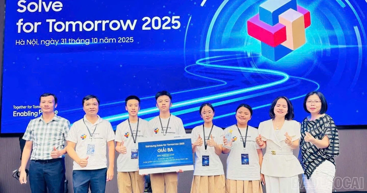 Trường THCS Lý Tự Trọng đoạt giải Ba tại Cuộc thi Solve for tomorrow