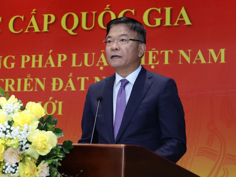 Rà soát, hoàn thiện hệ thống pháp luật, bảo đảm bao phủ các lĩnh vực mới nổi, xu hướng phát triển mới- Ảnh 1. Rà soát, hoàn thiện hệ thống pháp luật, bảo đảm bao phủ các lĩnh vực mới nổi, xu hướng phát triển mới- Ảnh 1.