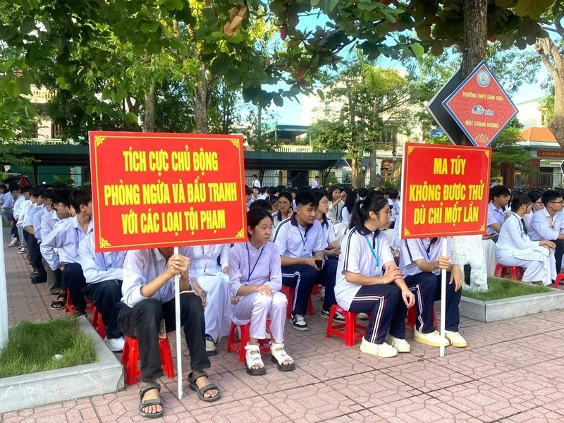 Propaganda, diseminasi dan pendidikan hukum bagi pemuda