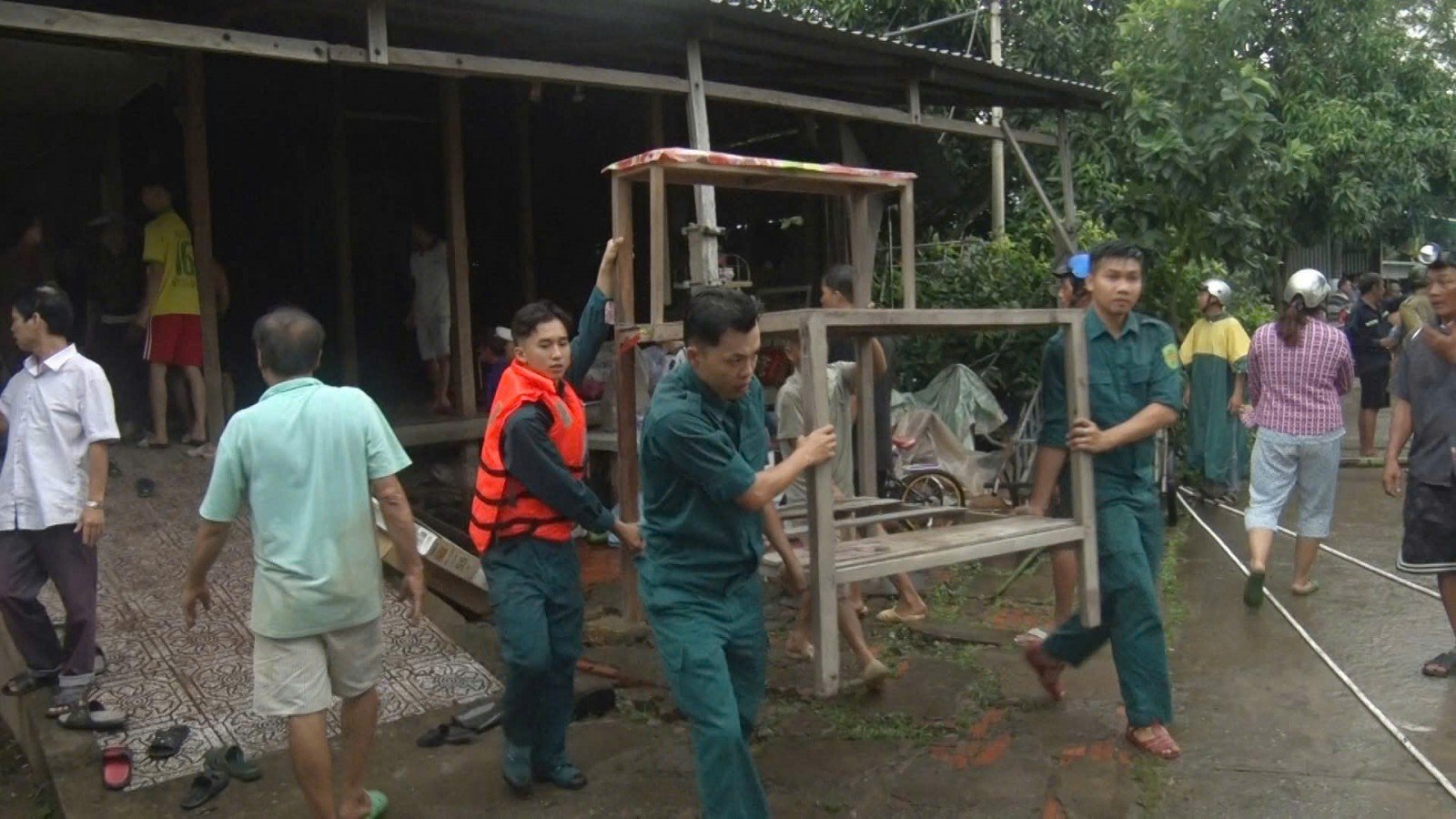 ຕາແສງ My Hoa Hung ສືບຕໍ່ປະສົບກັບໄພນ້ຳເຊາະເຈື່ອນ