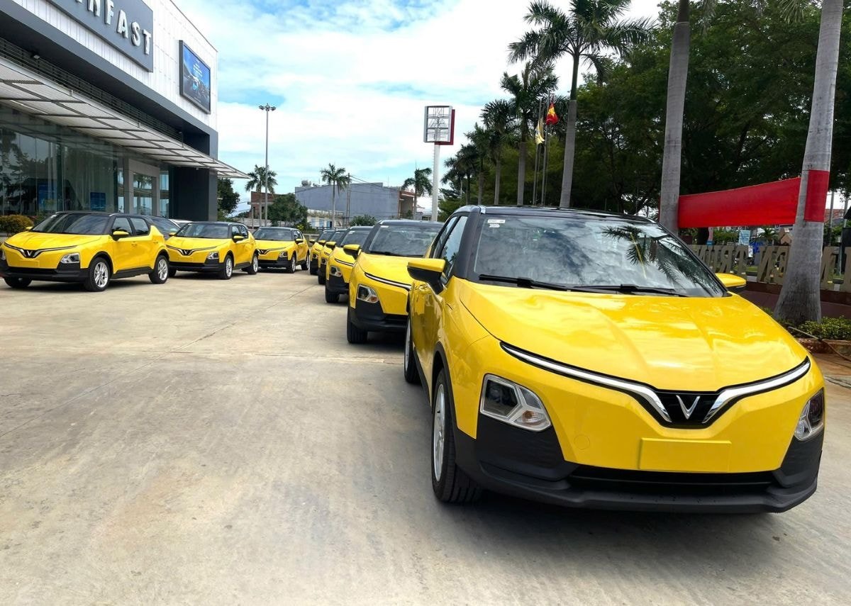 Lavi Ninh Thuan Electric Taxi