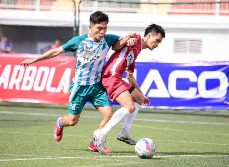 bóng đá công nhân - Ảnh 1.