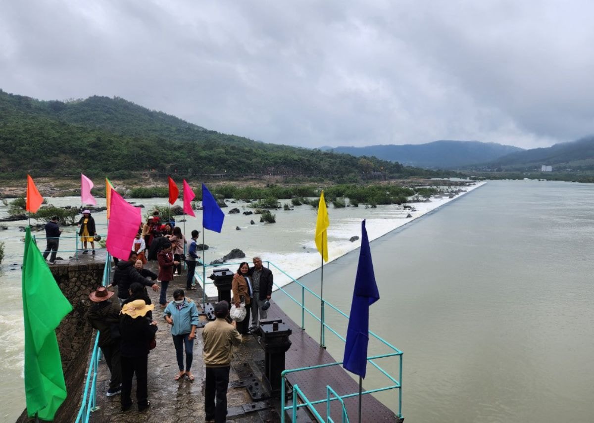 Φεστιβάλ Ντονγκ Καμ Νταμ