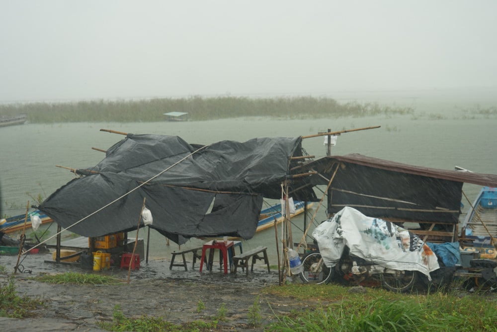 Có chòi trở thành điểm bán cà phê cho khách thương hồ