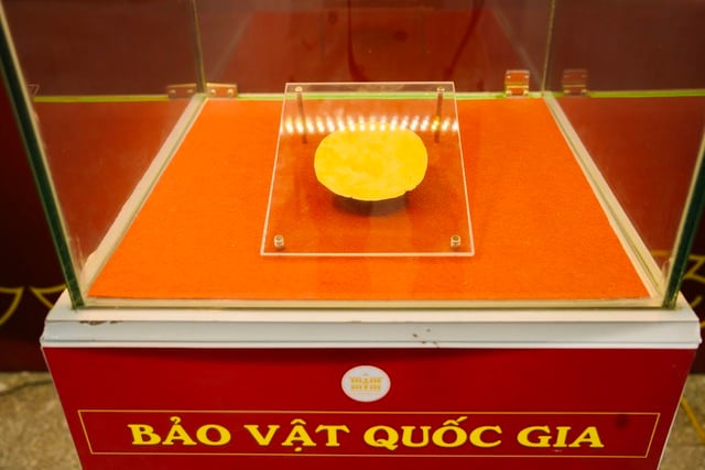 Khmerfolkets yrke som kron- och masktillverkare är ett immateriellt kulturarv - Foto 7. Nghề làm mão, mặt nạ của đồng bào Khmer là di sản văn hóa phi vật thể- Ảnh 7.