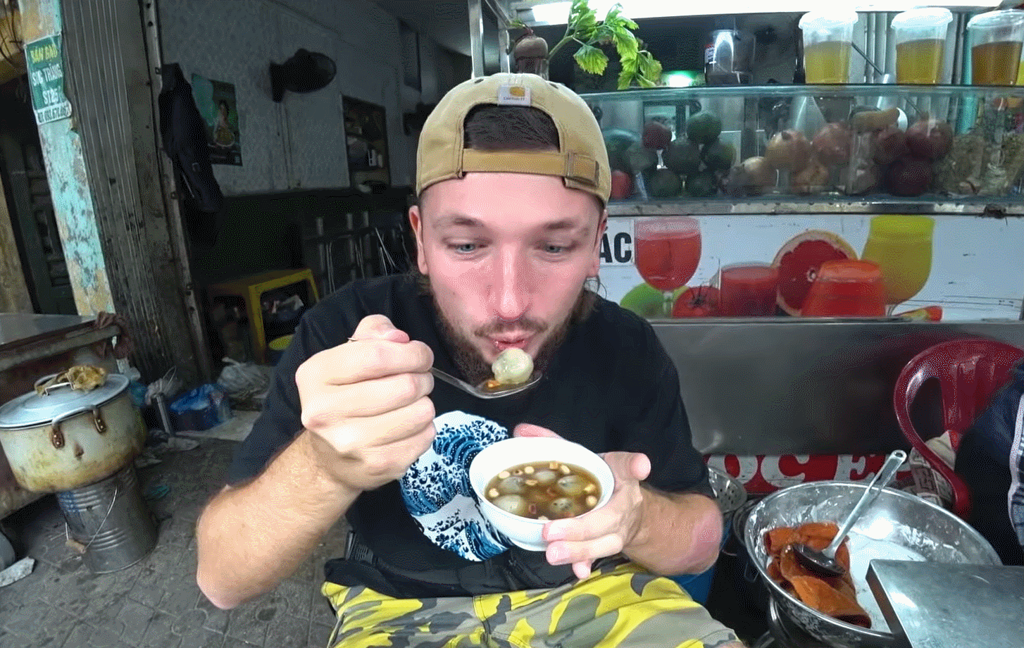 client pouce mange sui din 0.gif