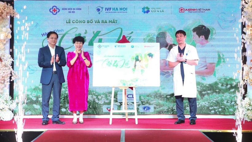 Το πρόγραμμα «Ταξίδι με το Τετράφυλλο Τριφύλλι» έχει αναγνωριστεί ως μια μακροπρόθεσμη δραστηριότητα που συνοδεύει την κοινότητα μέσω μιας σειράς συμβουλευτικών υπηρεσιών, σεμιναρίων, ψυχολογικής και οικονομικής υποστήριξης για υπογόνιμες οικογένειες.