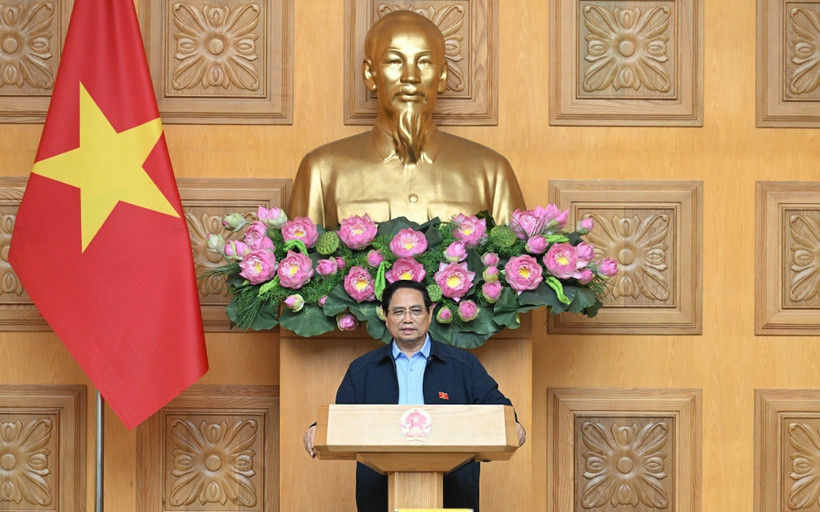 Thủ tướng Phạm Minh Chính chủ trì cuộc làm việc về xây dựng hành lang pháp lý, cơ chế, chính sách thúc đẩy hình thành và phát triển sàn dữ liệu Việt Nam. (Ảnh: TRẦN HẢI)