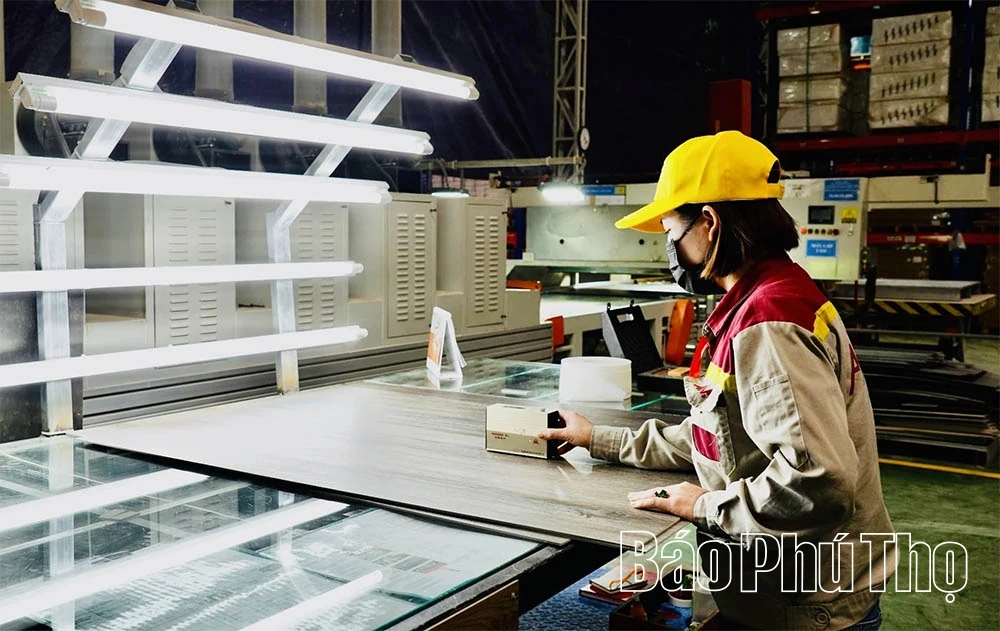 ការកសាងវប្បធម៌សាជីវកម្មអាស៊ីអាមេរិច