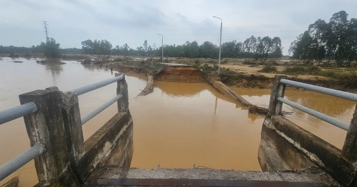 Đà Nẵng: Mố cầu Bà Ngân bị sạt lở, chia cắt giao thông phường Hội An và Nam Phước