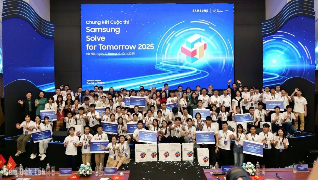 ក្រុមដែលឈ្នះក្នុងការប្រកួត។ រូបថត៖ Cong Toan