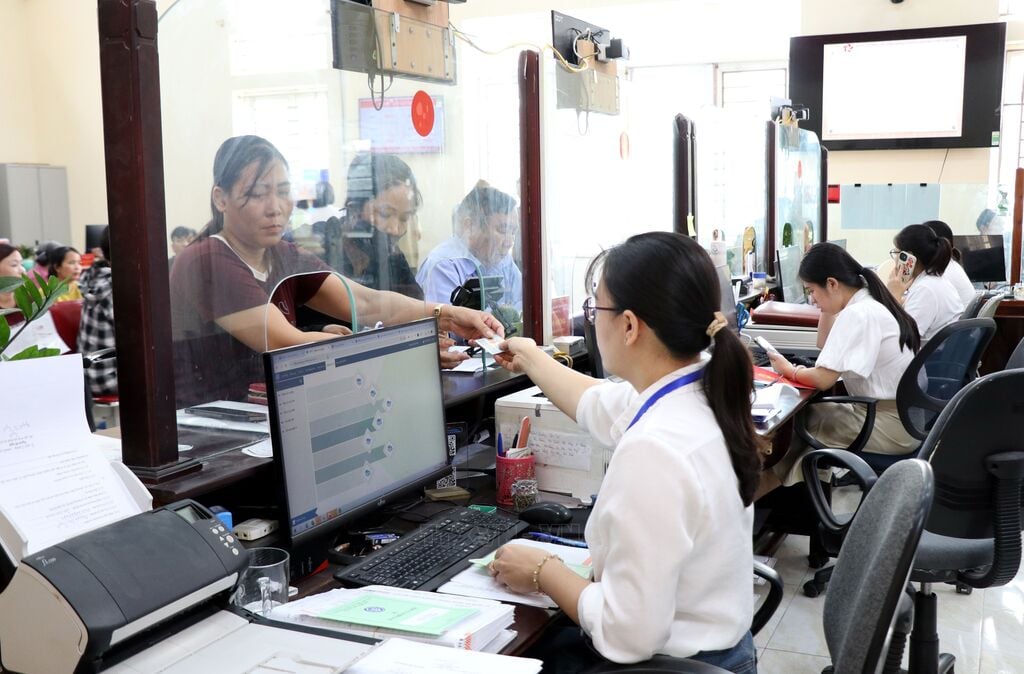 ছবির ক্যাপশন