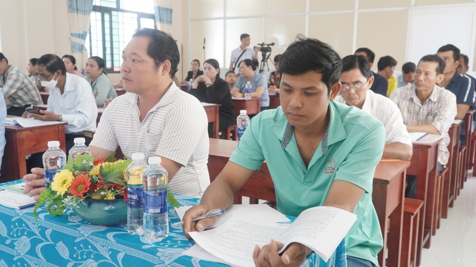 آموزش و ارتقای دانش و مهارتهای حقوقی در تبلیغ و مشاوره در زمینه ازدواج، جمعیت و خانواده