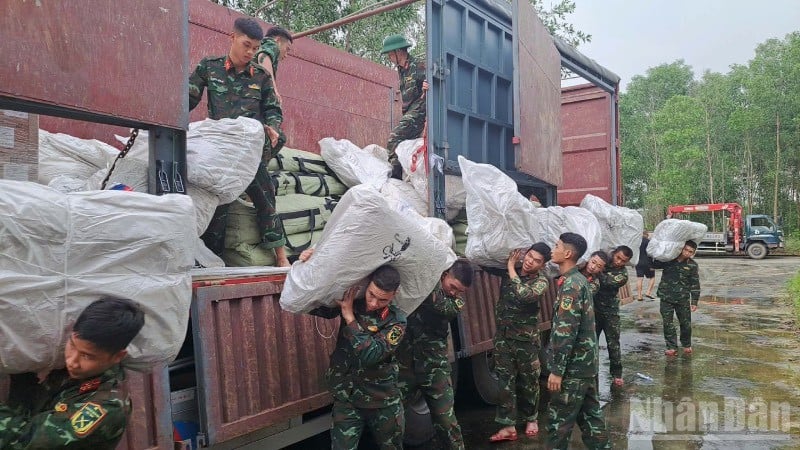 Έχει παραδοθεί βοήθεια από την κυβέρνηση της Ρωσικής Ομοσπονδίας στο Χουέ.