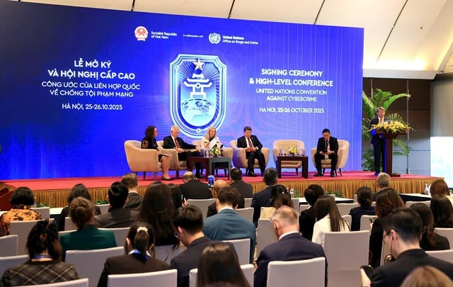 - Foto 2. - Ảnh 2.