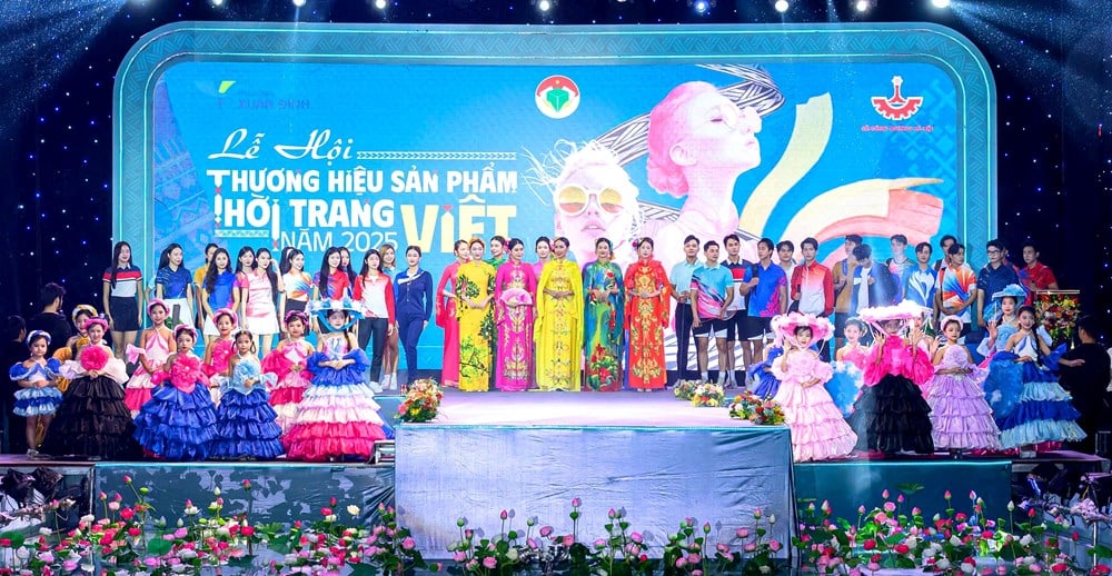 Honoring Vietnamese culture and fashion products - photo 1