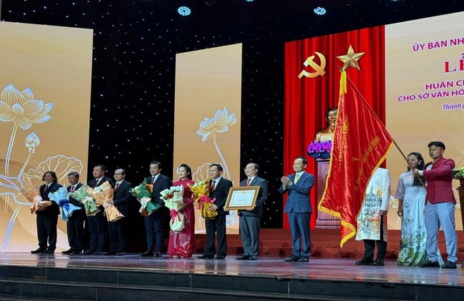 TP.HCM: Tháng 10/2025 đã tổ chức các hoạt động văn hoá nghệ thuật ấn tượng - Ảnh 1.