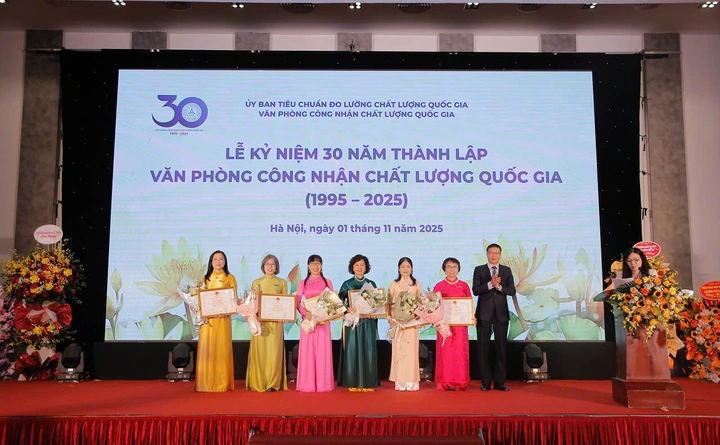 A nemzeti minőség bizalmi alapjának kiépítése: A BoA három évtizedes növekedése - 4. kép. Xây nền tin cậy cho chất lượng quốc gia: Ba thập kỷ trưởng thành của BoA- Ảnh 4.