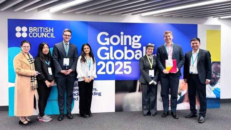 ຄະນະ​ຜູ້​ແທນ​ຫວຽດນາມ ​ແລະ ອັງກິດ ​ເຂົ້າ​ຮ່ວມ​ກອງ​ປະຊຸມ Going Global 2025. (ຮູບ​ພາບ: ສະພາ​ອັງກິດ)