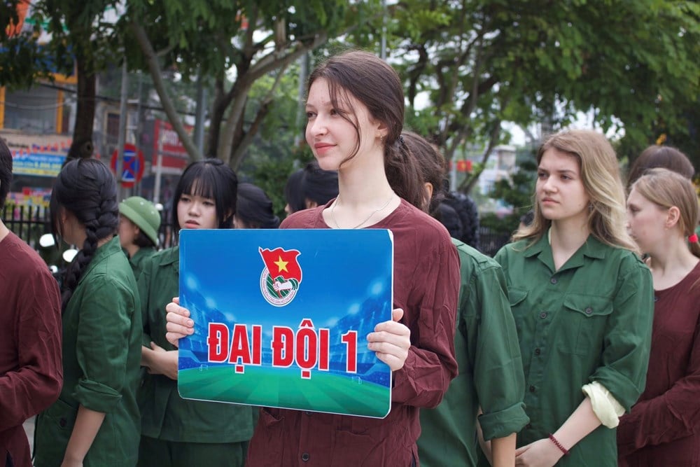 Šíření ducha vítězství Dien Bien Phu mezi studenty v ruském Petrohradu - foto 2