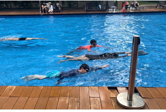 Ban hành chương trình dạy bơi an toàn cho học sinh - Ảnh 1.