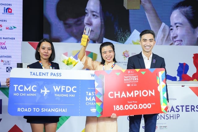 Vietnamesisk mat i et glass vann: Jenta ble en mester takket være pho og kyllinggryte med perillablader - Bilde 1.