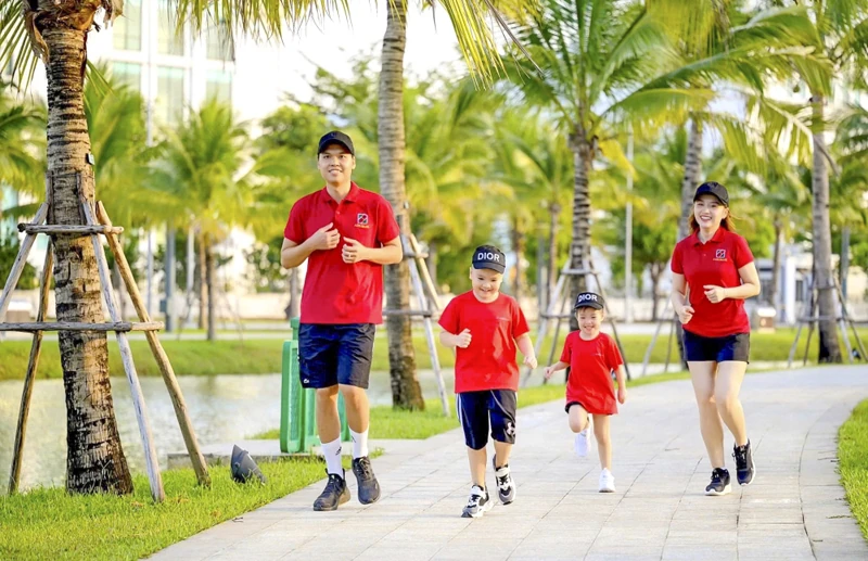 Vietnamské rodiny přecházejí mezi tradicí a modernou