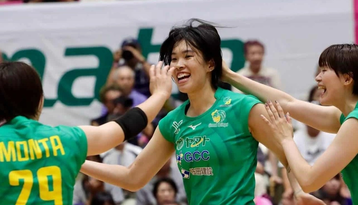 Nhờ Thanh Thúy, đội bóng chuyền Nhật Bản đổi đời - Ảnh 1.