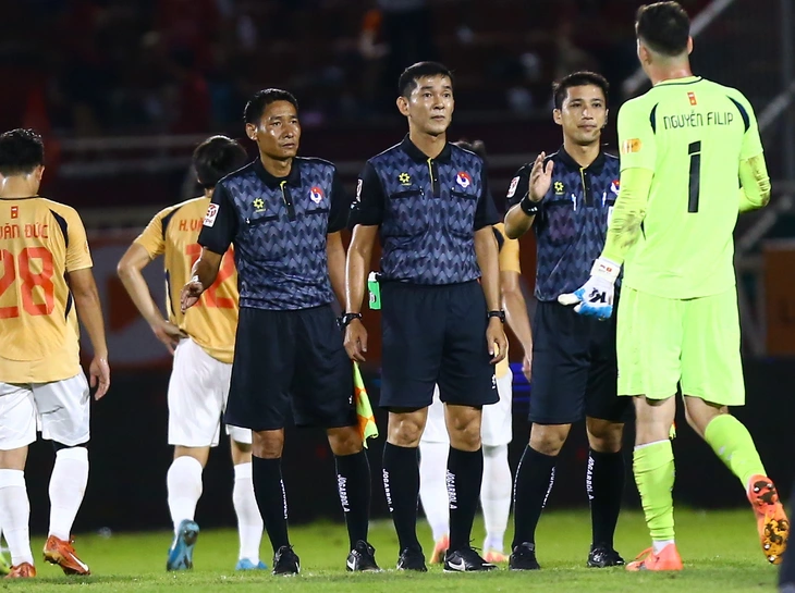 trọng tài - Ảnh 1.