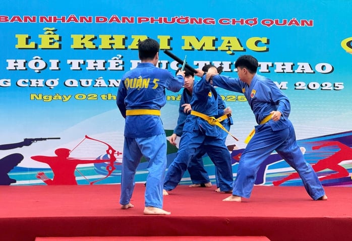 850 VĐV tranh tài tại Đại hội Thể dục thể thao phường Chợ Quán - Ảnh 1.