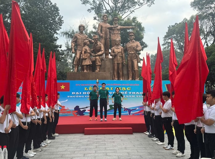 850 VĐV tranh tài tại Đại hội Thể dục thể thao phường Chợ Quán - Ảnh 2.