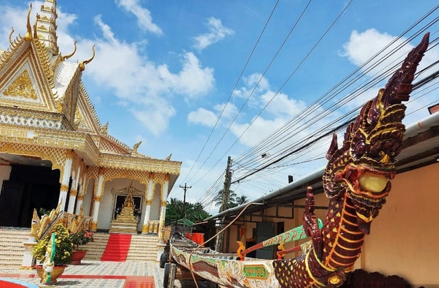 En 20 år gammal Ngo-båt Ghe ngo hơn 20 năm tuổi được 'hồi sinh' bằng nghệ thuật điêu khắc độc đáo- Ảnh 5.